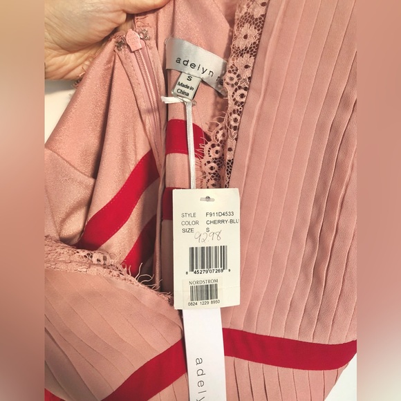 Adelyn Rae Pleated Maxi Dress - Picture 7 of 9